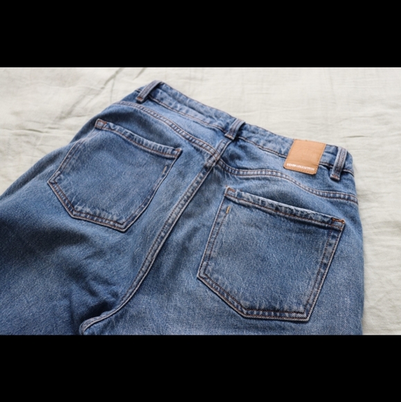 Zara Mom Jeans, Mid wash blue, Size 38 - Picture 5 of 8